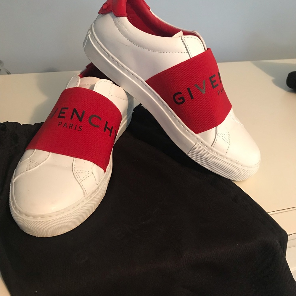 Givenchy Sneakers
